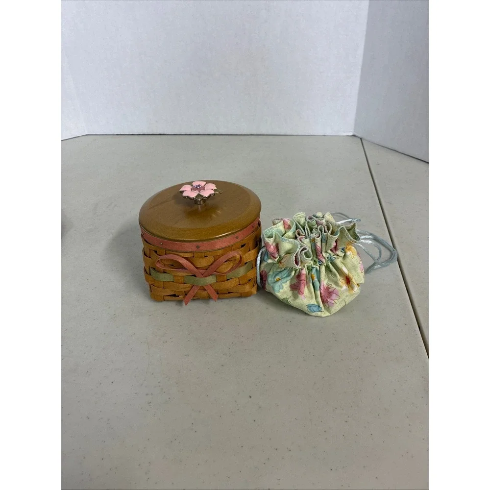 Longaberger Small Round Woven Basket Wood Lid Pink Enamel Flower Knob & Liner
